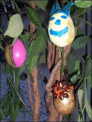 L'arbre de Pâques - Activités - BRICOLAGE PAQUES