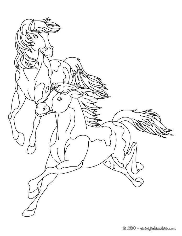 Coloriages chevaux galopants fr hellokids chevaux galopants