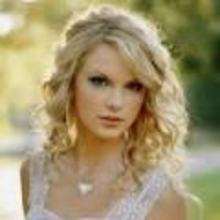 Egalement dans Coloriage TAYLOR SWIFT