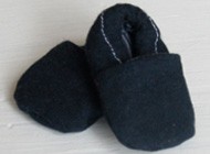 Chaussons de poupée