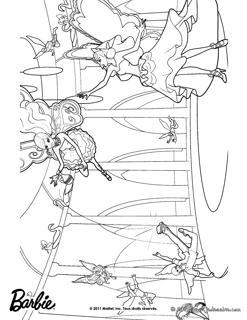 Coloriage de Ken sauvant Barbie