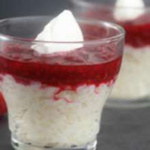Riz au lait, poires et framboises au sirop de Champomy - Activités - RECETTE ENFANT - Cuisine comme un grand chef avec Champomy !