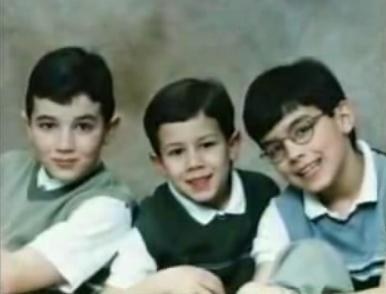 JonasBrothers:tofs inédites des newz ! : Les Jonas Brothers tout petits! #3