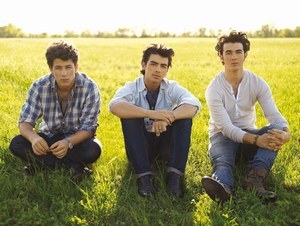 &copy; Mercury - 50 secrets &agrave; savoir sur les Jonas Brothers
