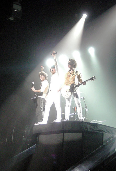 Fichier:JonasBrothers.JPG