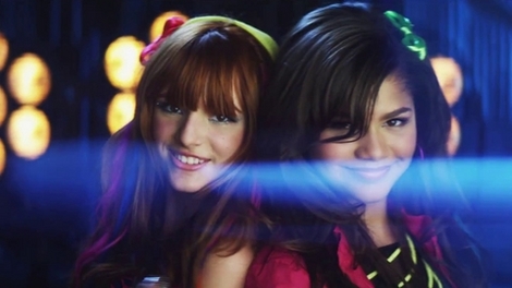 Bella Thorne & Zendaya - Watch Me [Shake It Up]