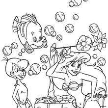 Coloriage Disney : Ariel et les fleurs