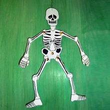 Le squelette articulé d'Halloween