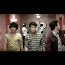 Chanson : Jonas Brothers - Paranoid
