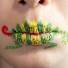 Maquillage sur lèvres: Le Caméléon
