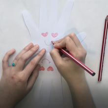 Carte de Saint-Valentin en forme de main